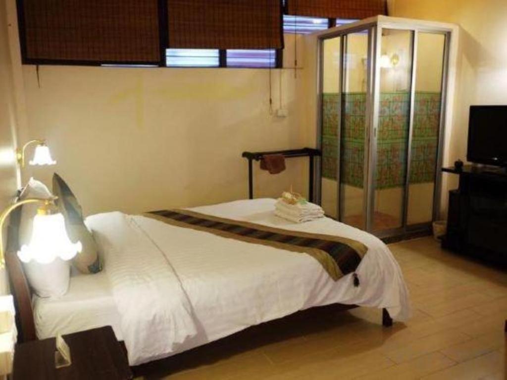 Oyo 1089 Baan Boran Hotell Bangkok Exteriör bild