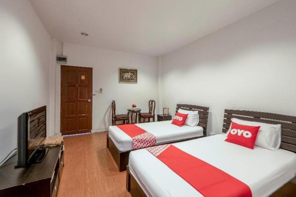 Oyo 1089 Baan Boran Hotell Bangkok Exteriör bild