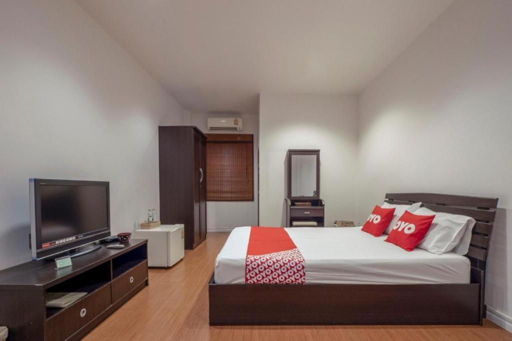 Oyo 1089 Baan Boran Hotell Bangkok Exteriör bild