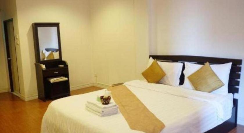 Oyo 1089 Baan Boran Hotell Bangkok Exteriör bild