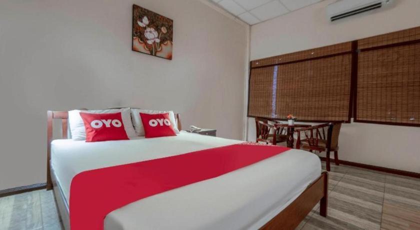 Oyo 1089 Baan Boran Hotell Bangkok Exteriör bild