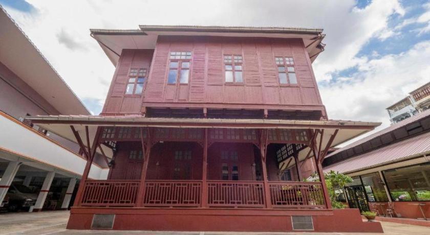 Oyo 1089 Baan Boran Hotell Bangkok Exteriör bild