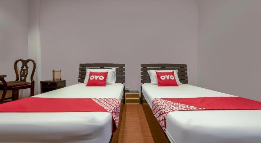 Oyo 1089 Baan Boran Hotell Bangkok Exteriör bild
